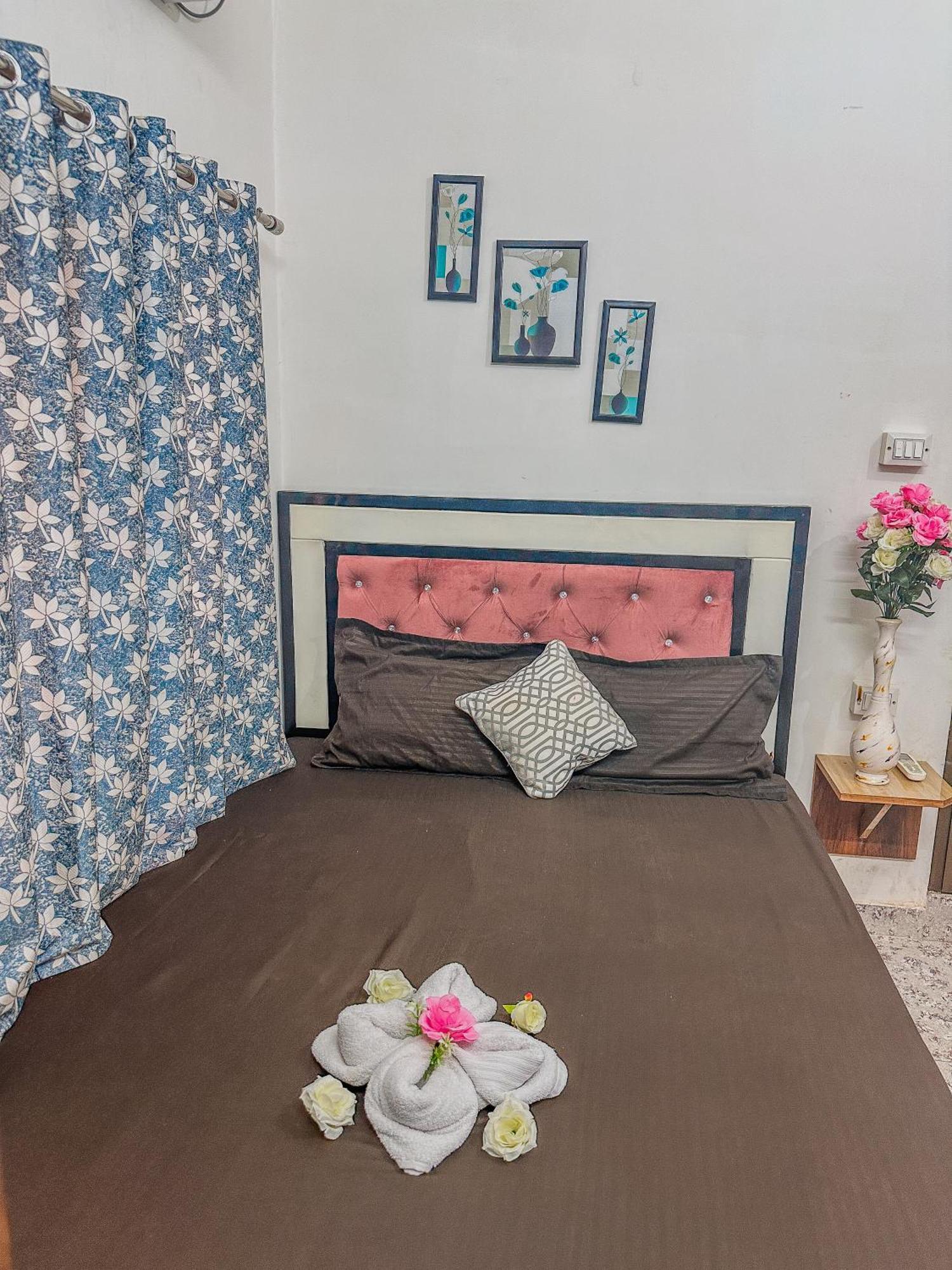 Shree K.B Guest House バラナシ エクステリア 写真