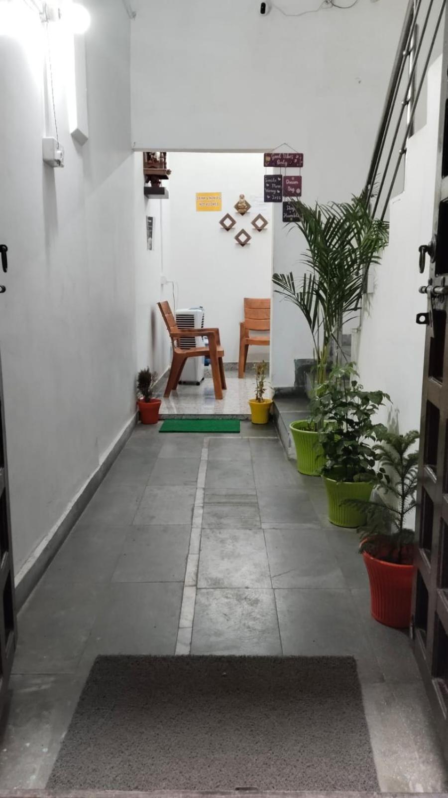 Shree K.B Guest House バラナシ エクステリア 写真
